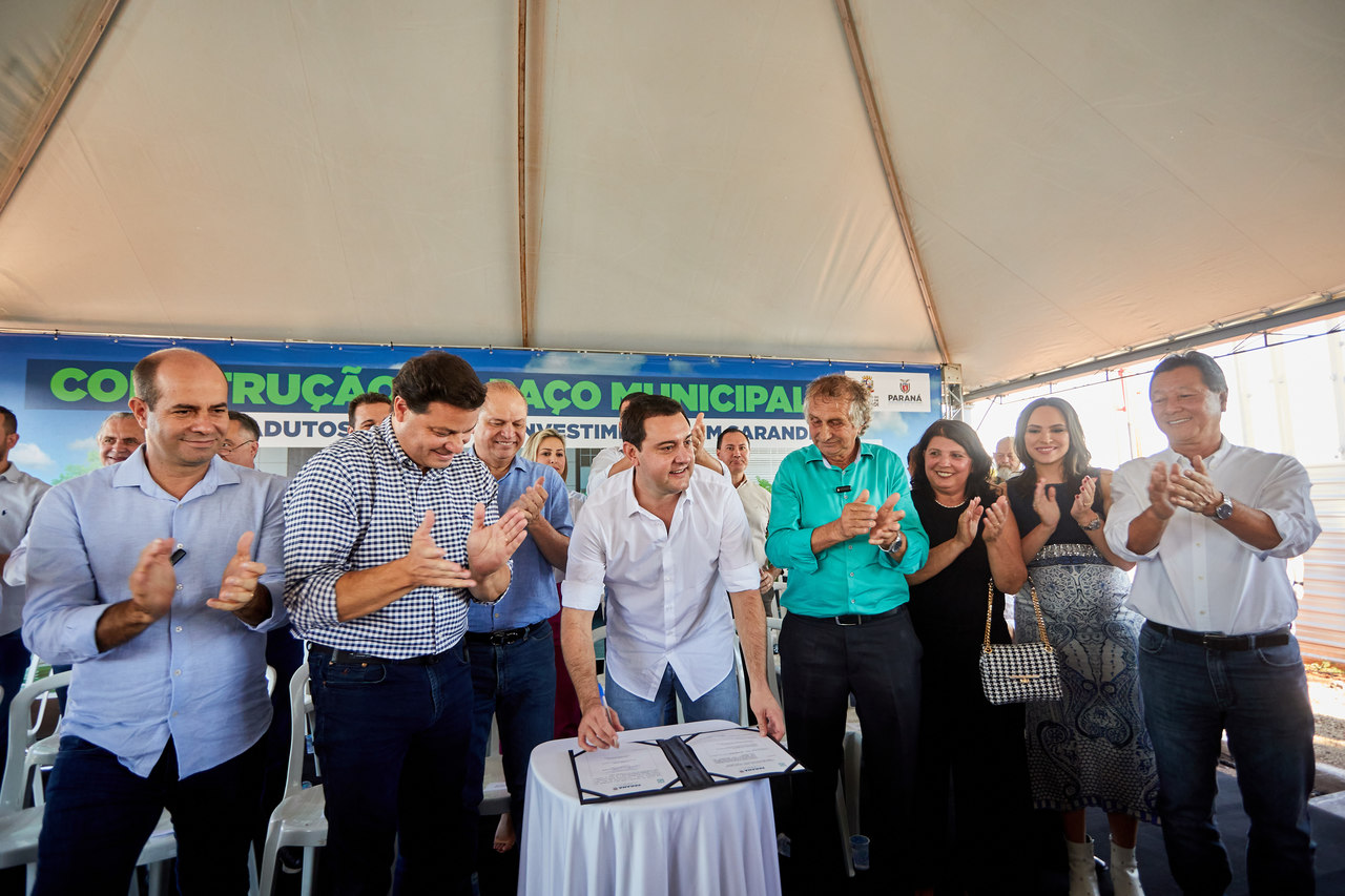 Governador Ratinho Junior assina ordem de serviço para execução construção de viadutos na BR-376